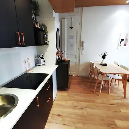 Apartment New Bioves Citron Calme Clim Wifi Plage, Renove Menton