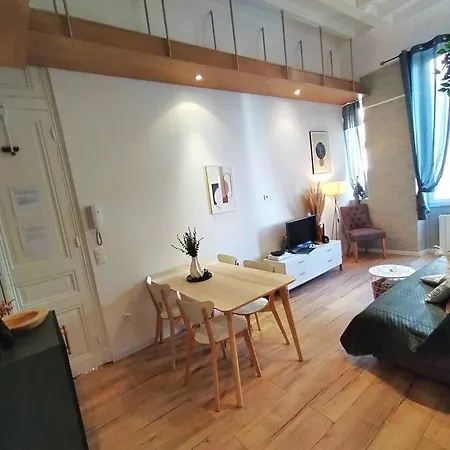 Apartment New Bioves Citron Calme Clim Wifi Plage, Renove Menton